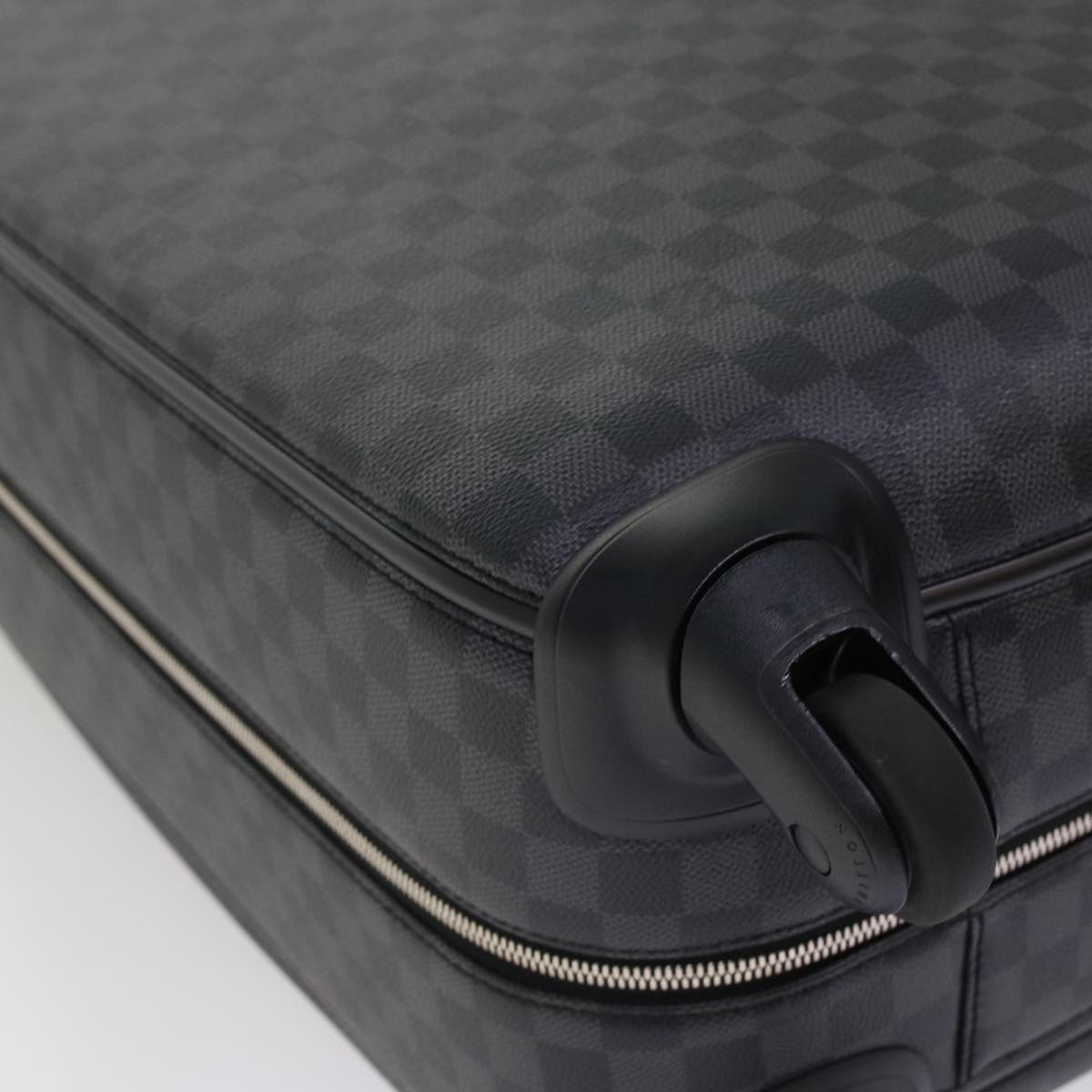 LO-LV bags 3008