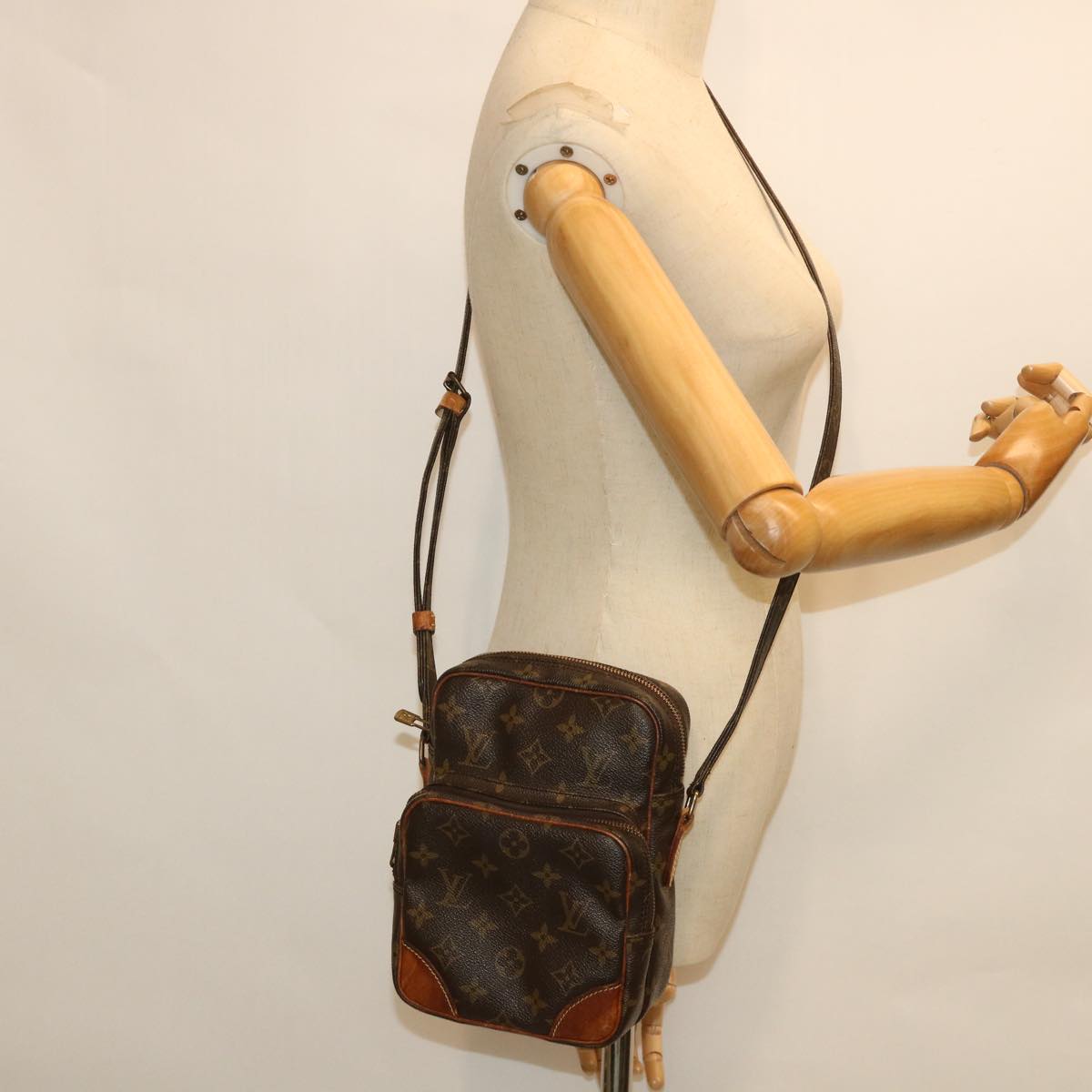LO-LV bags 6585