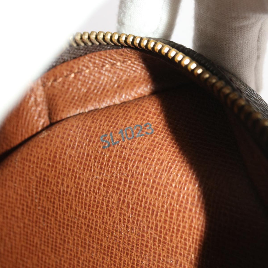 LO-LV bags 2049