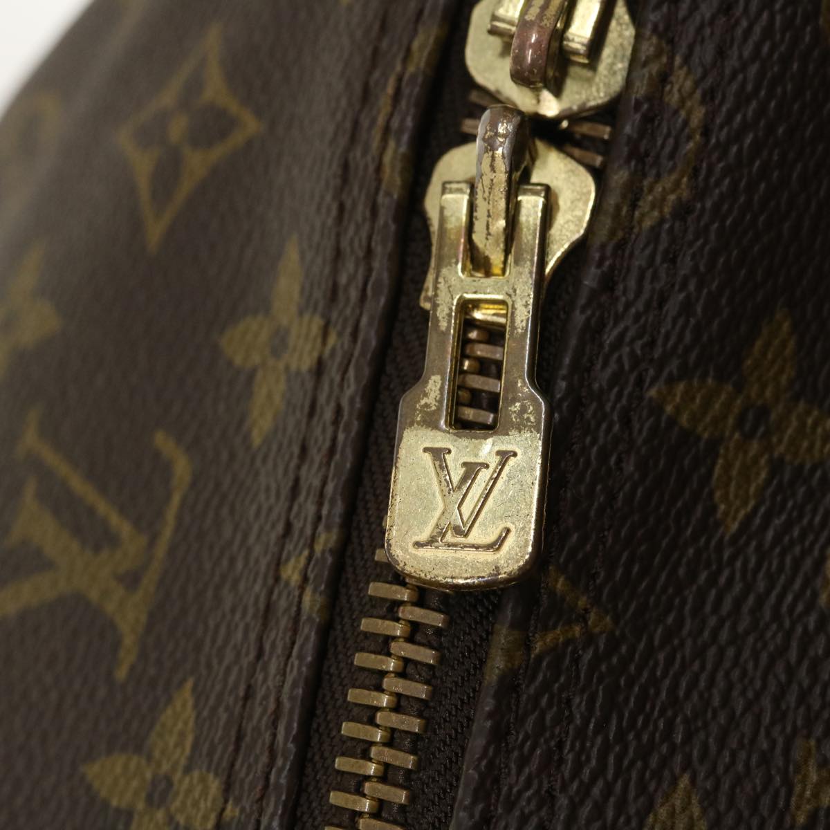 LO-LV bags 6871