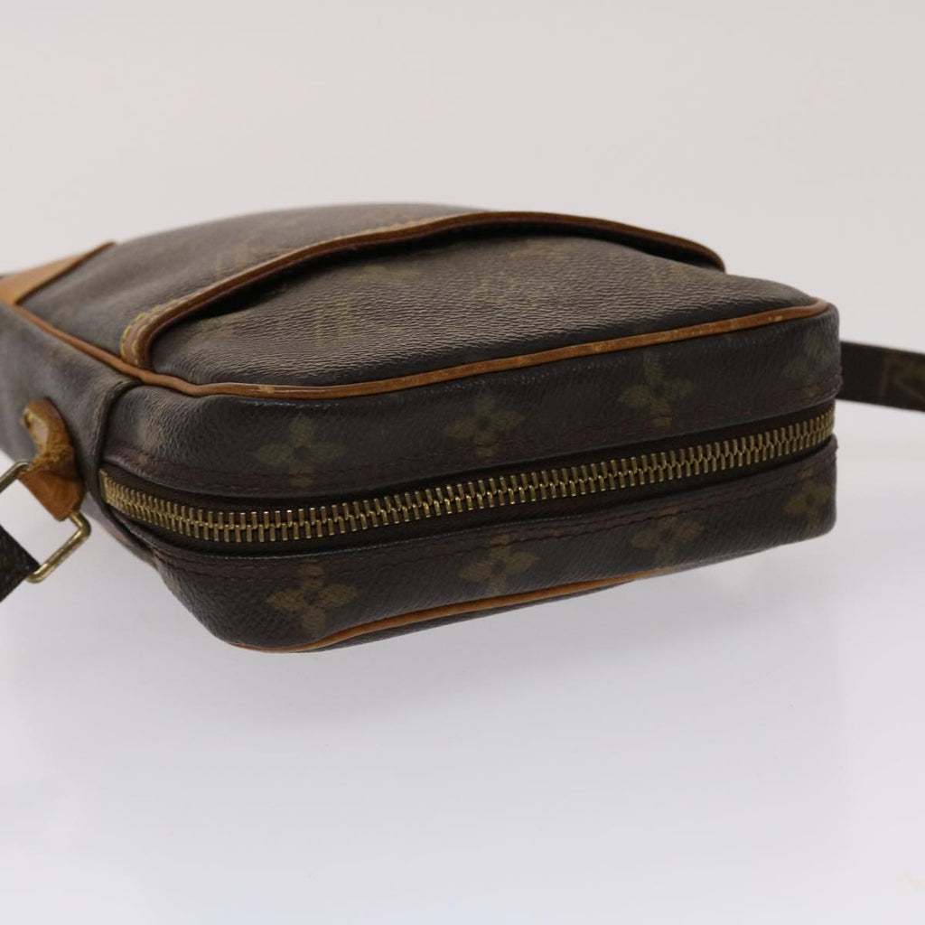 LO-LV bags 2049
