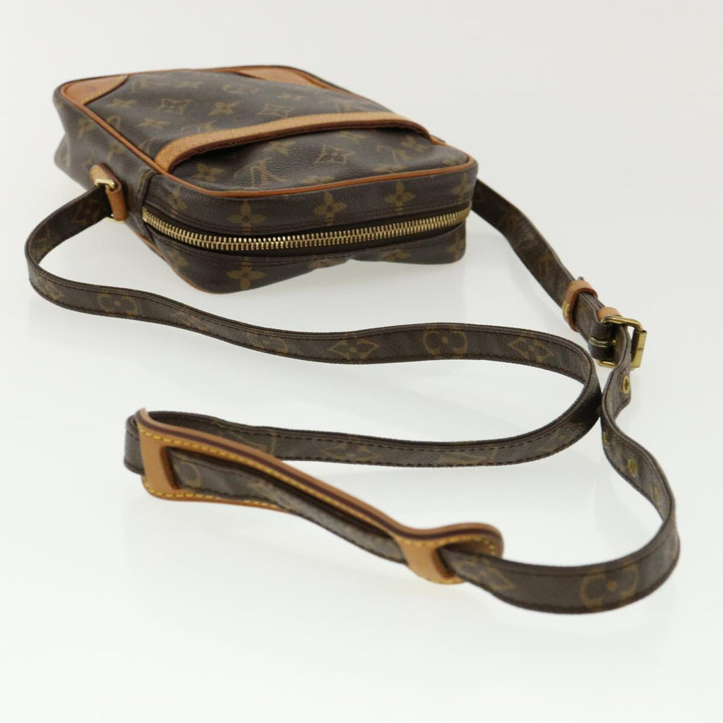 LO-LV bags 2048
