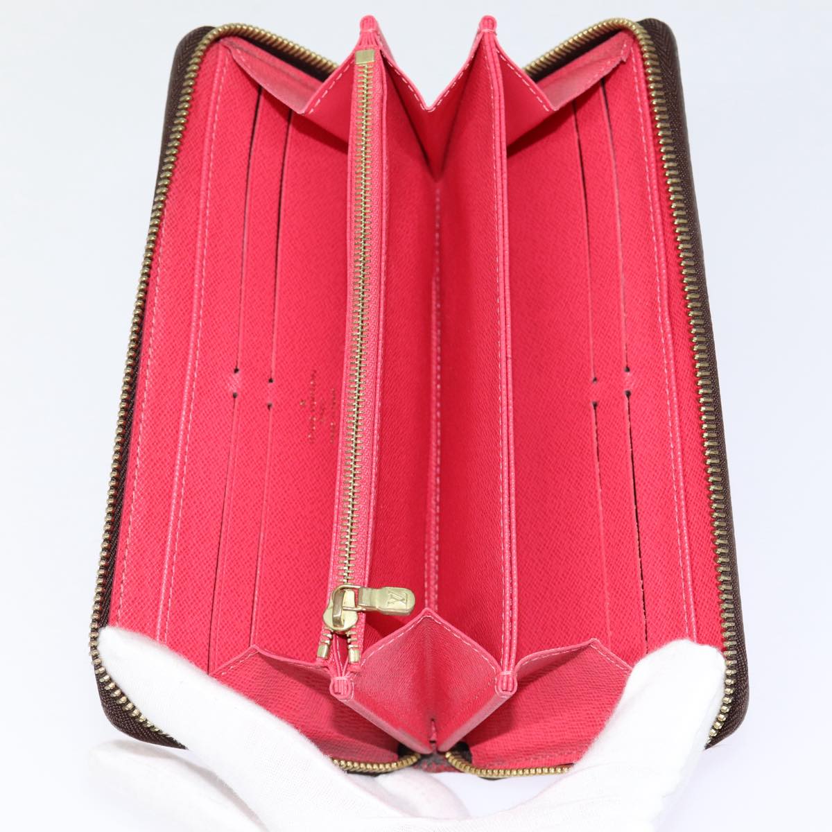 LO-LV bags 3059
