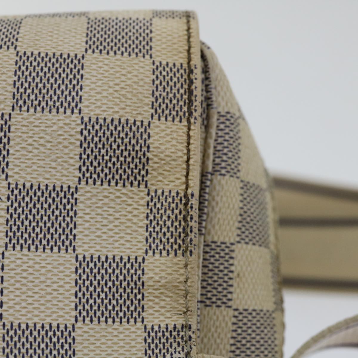 LO-LV bags 6588