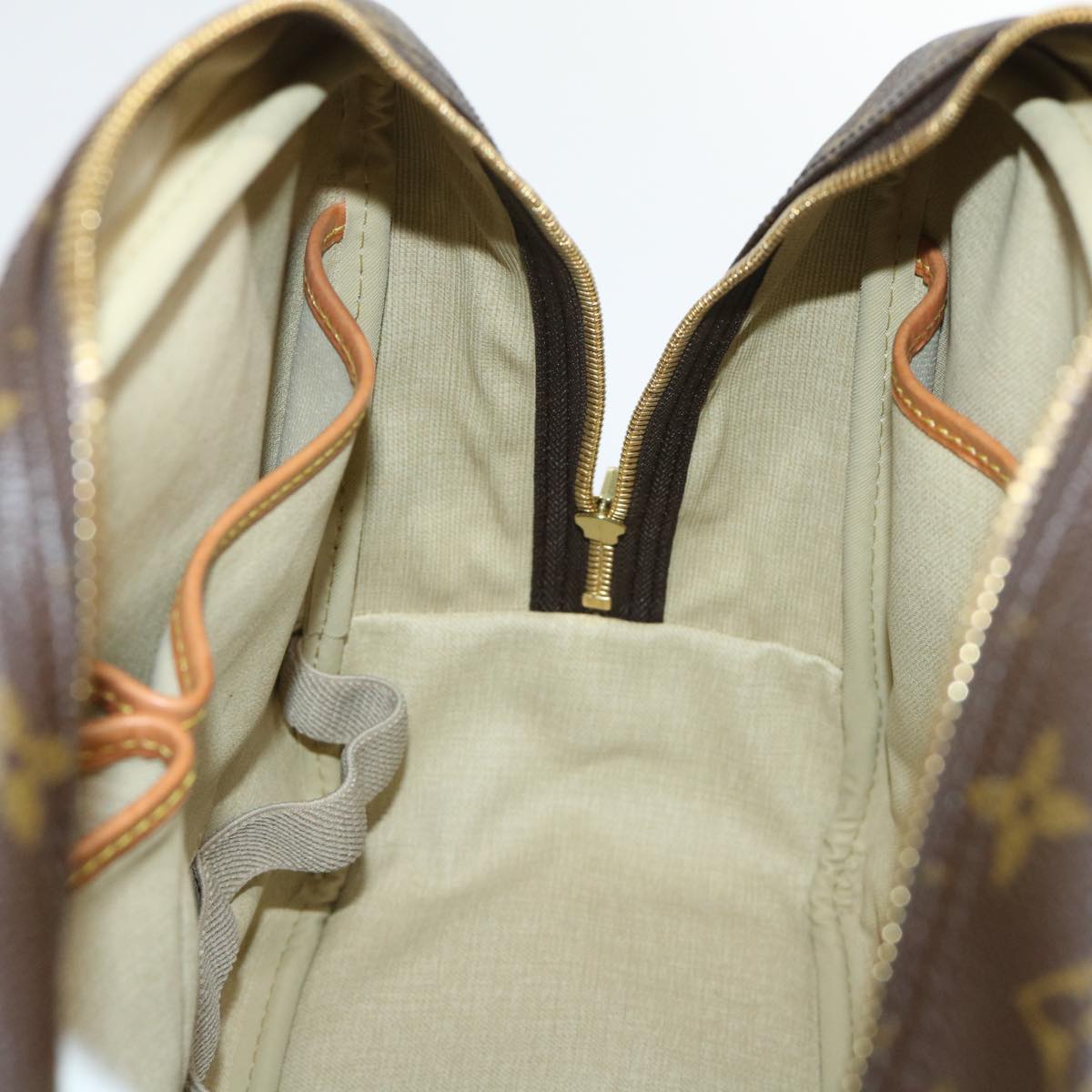 LO-LV bags 2081