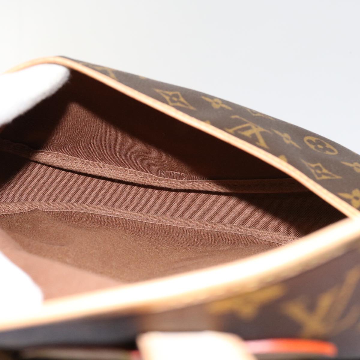LO-LV bags 6610