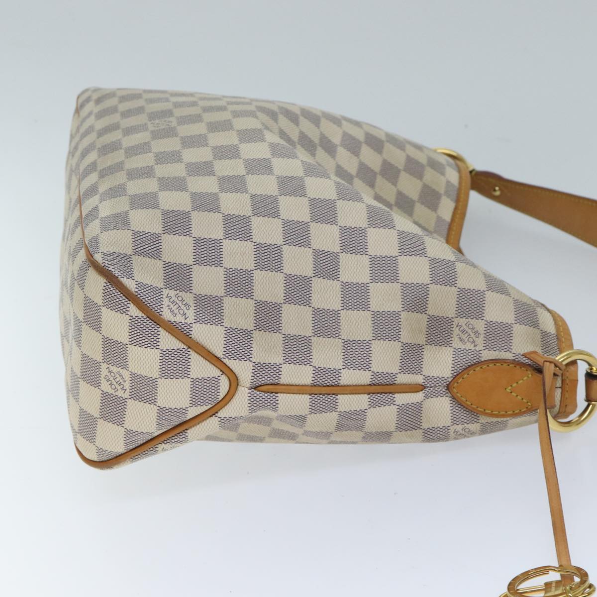 LO-LV bags 2101