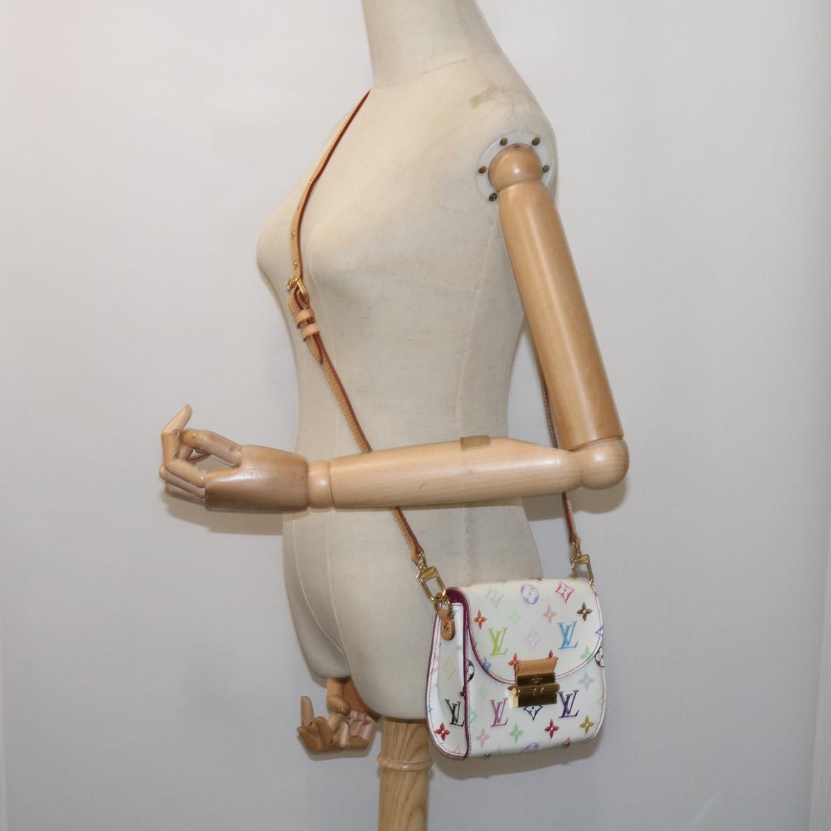 LO-LV bags 6647