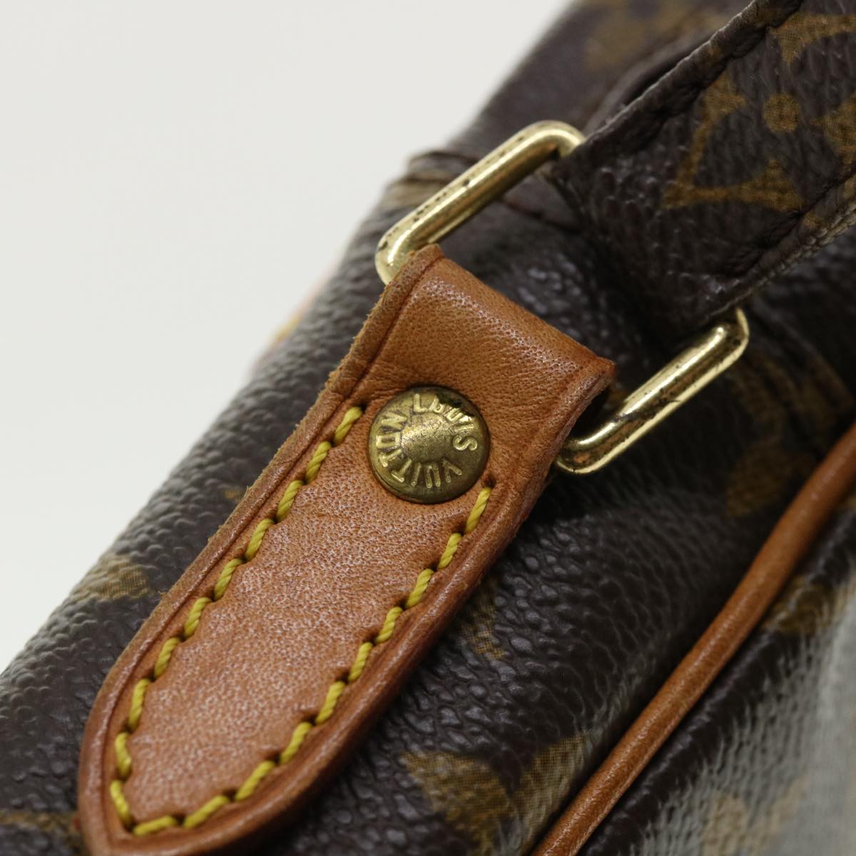 LO-LV bags 2048