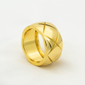CRUSH RING 10MM QUILTED