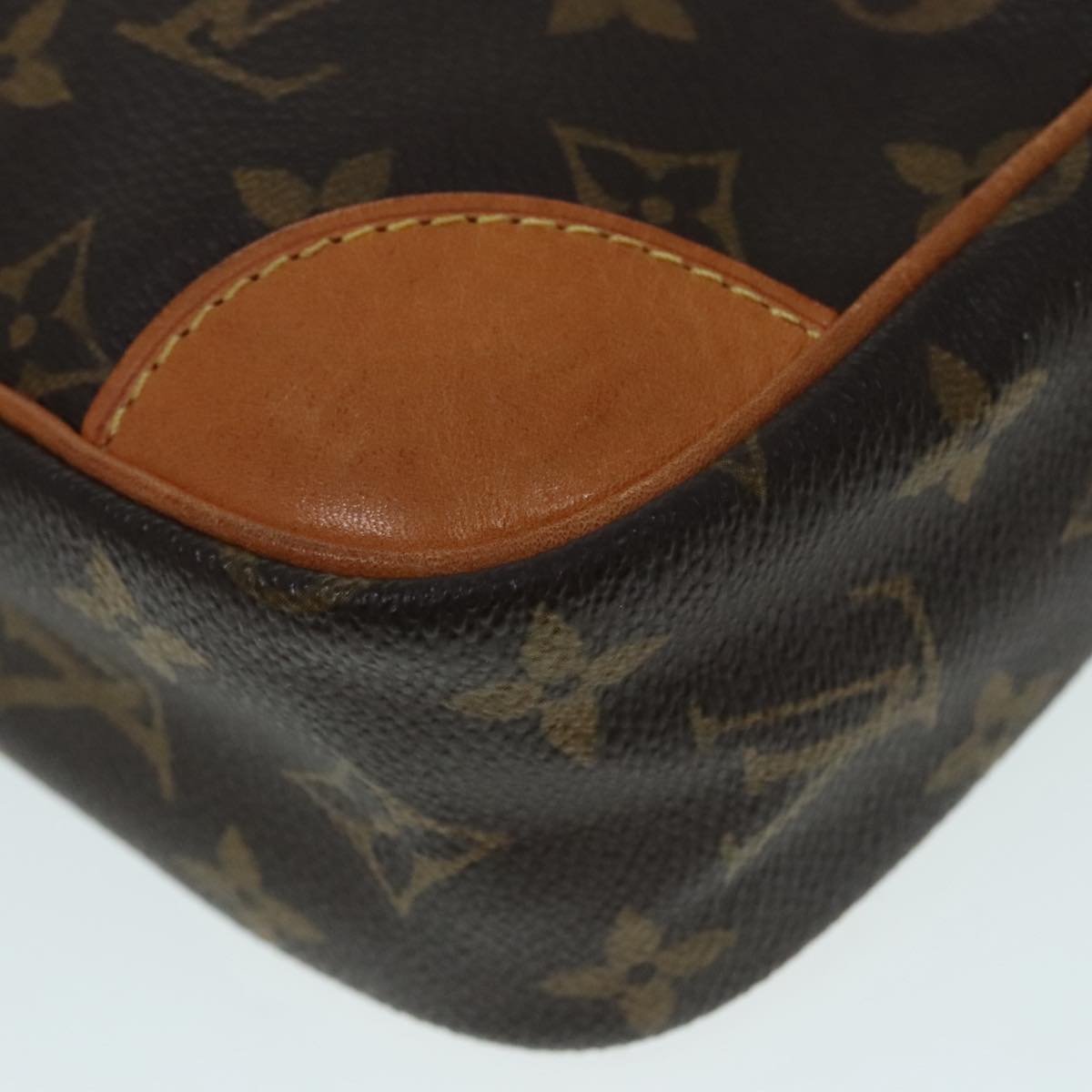 LO-LV bags 1583