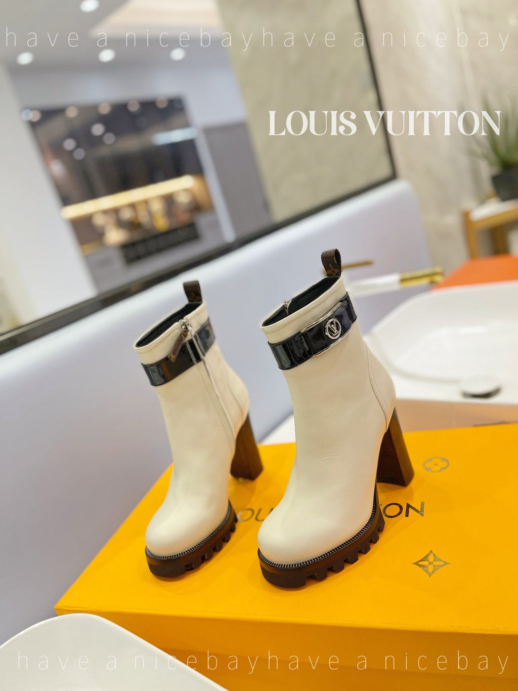 LO-LV bags 3437