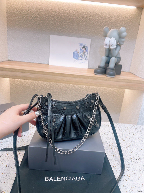 LO - BGA Bags - 1357
