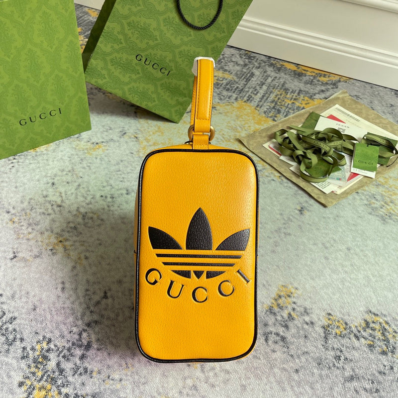LO - GCC Bags - 1973
