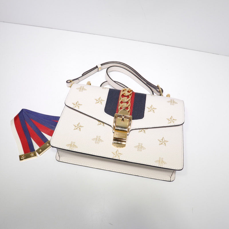 LO - GCC Bags - 3074