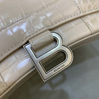 BLN-Ciaga Hourglass Wallet On Chain in Beige, For Women,  Bags 7.6in/19LO
