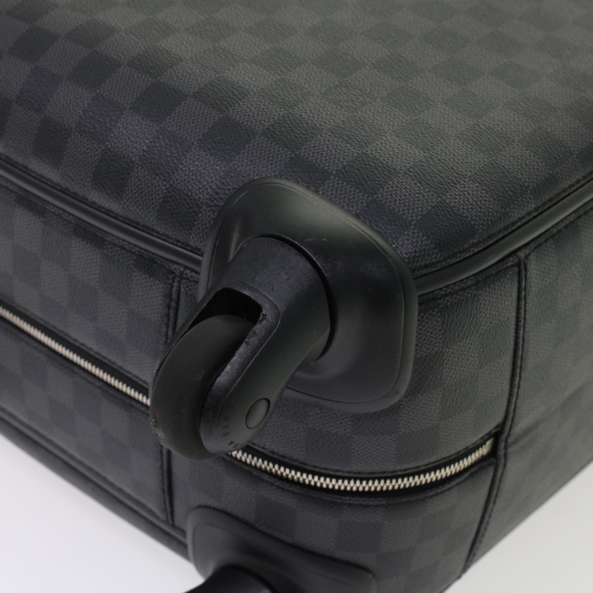 LO-LV bags 3008