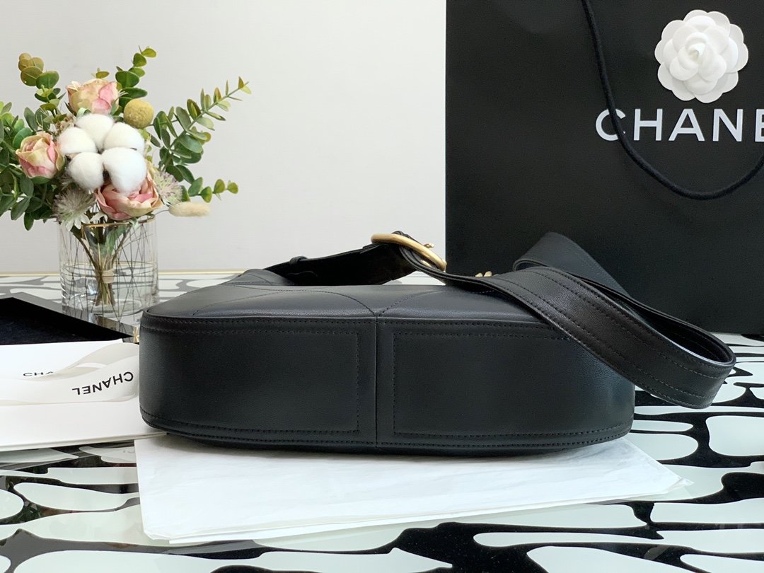 CHL -  Co-Co Shoulder Bag Black For Women 11.4in/29LO