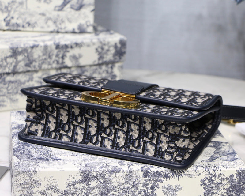 LO - DYOR   BAGS FOR WOMEN - FASHION LUXURY BAGS 225