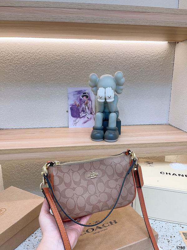 LO - CCH Bags - 024