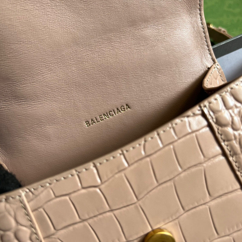 LO - GCC Bags - 4952