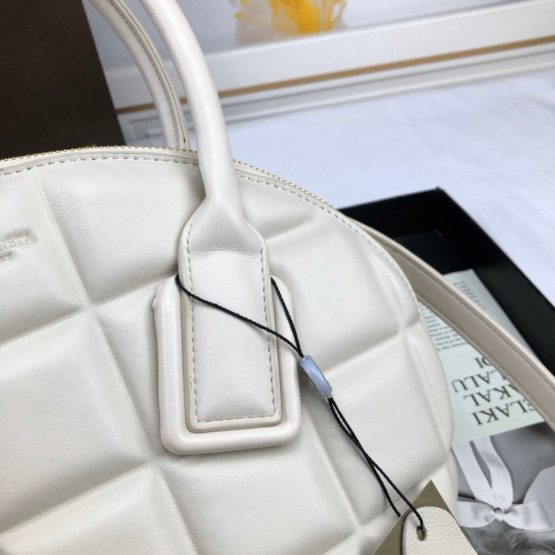 B-VENETA STYLISH HANBAGS FOR WOMEN - - 305