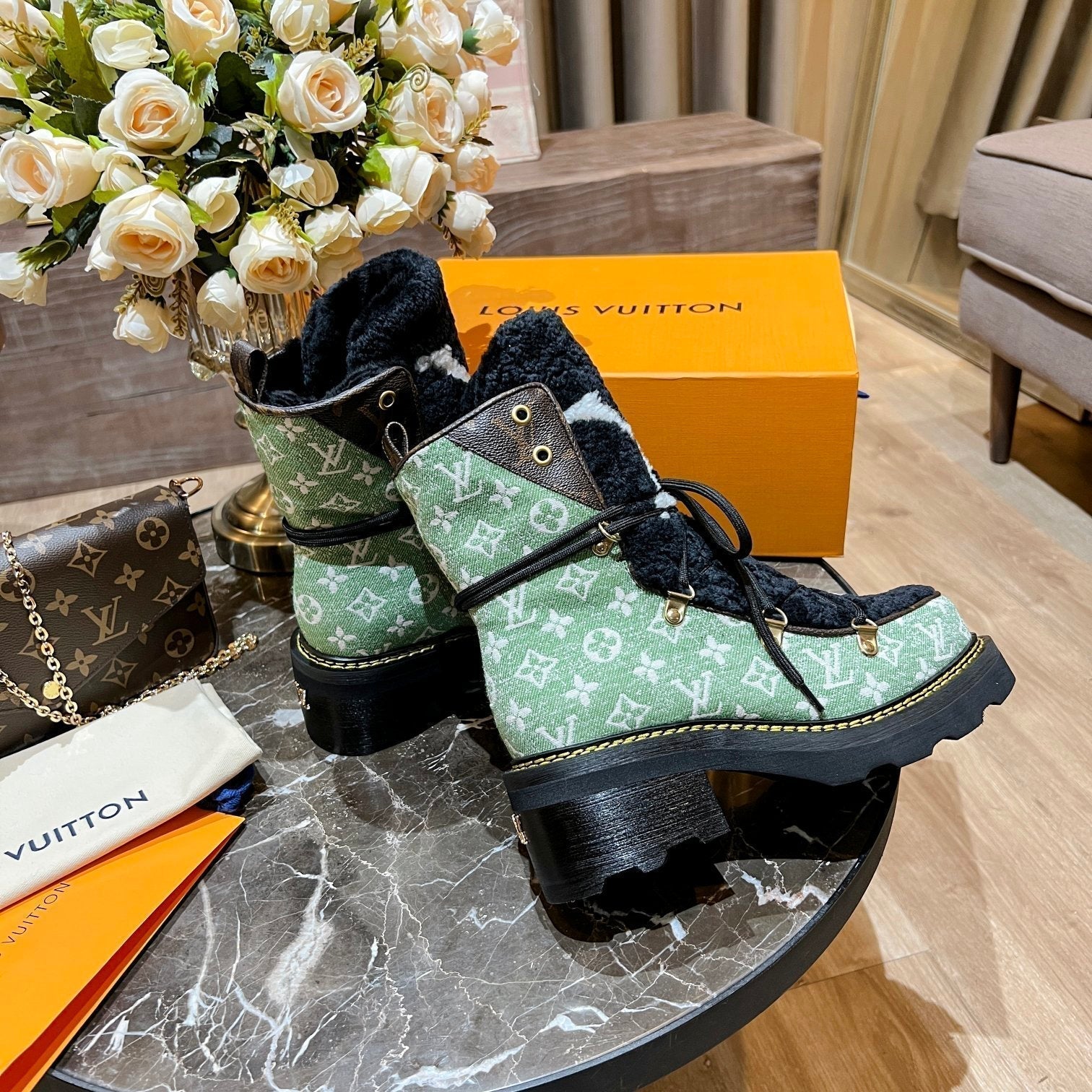 LO-LV bags 3449
