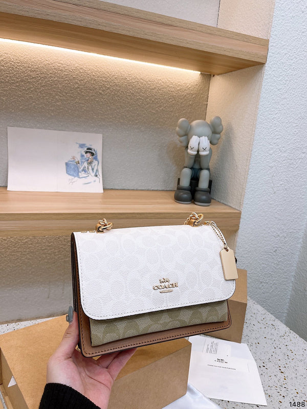 LO - CCH Bags - 204