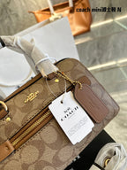LO - CCH Bags - 387