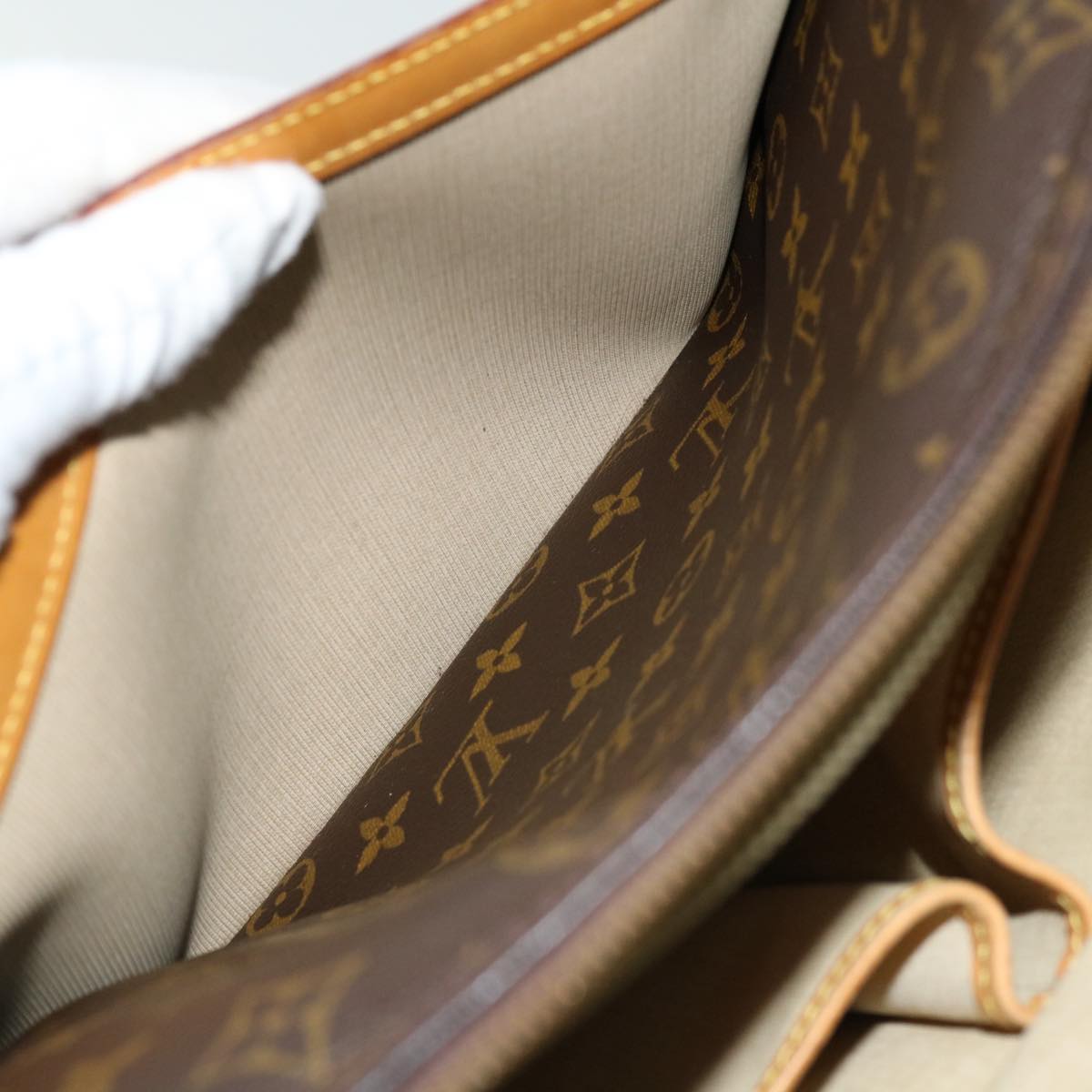 LO-LV bags 6624
