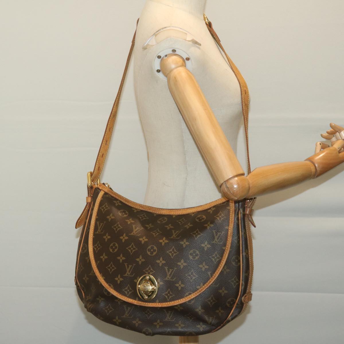 LO-LV bags 2610