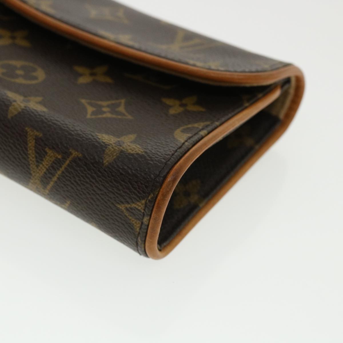 LO-LV bags 6497