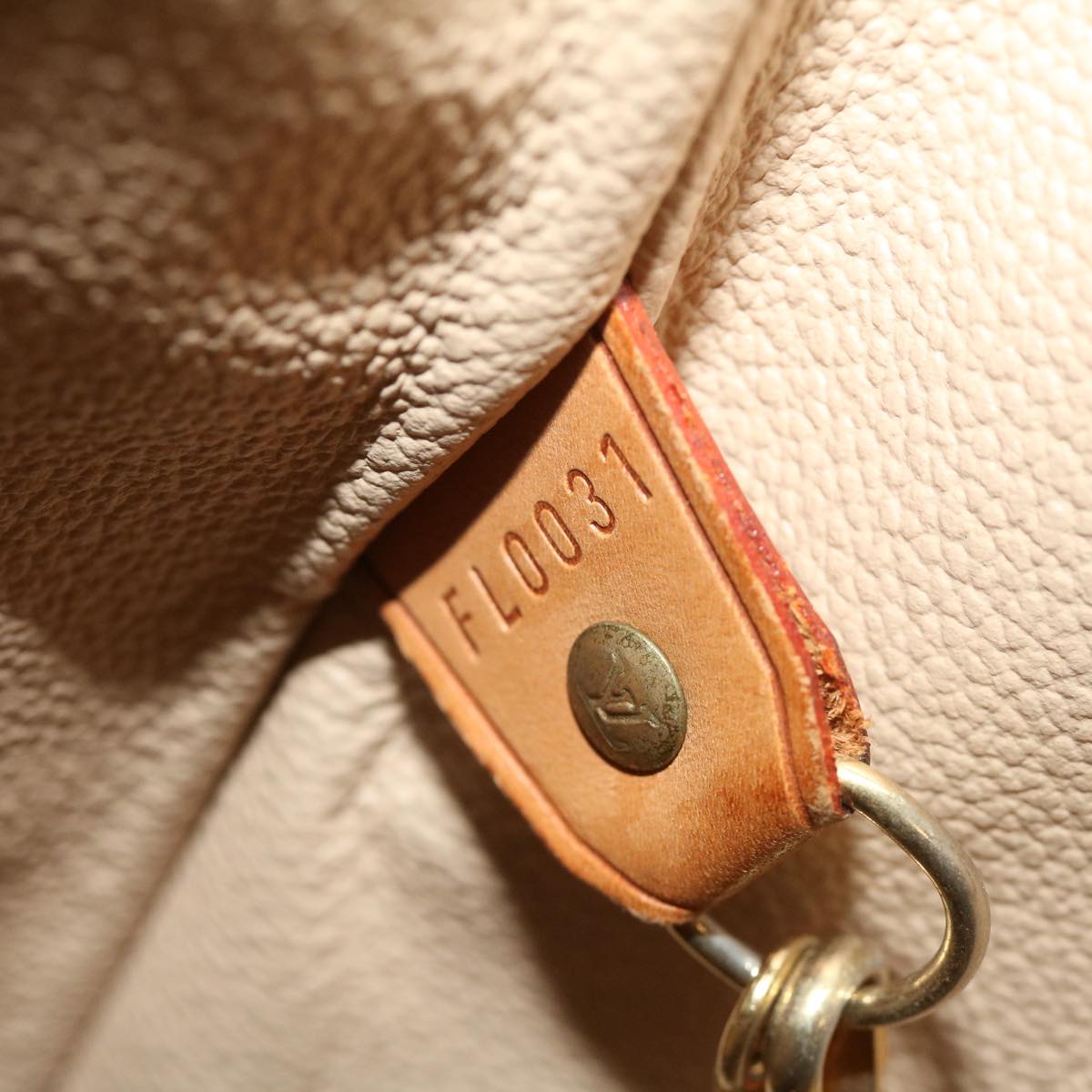 LO-LV bags 7297