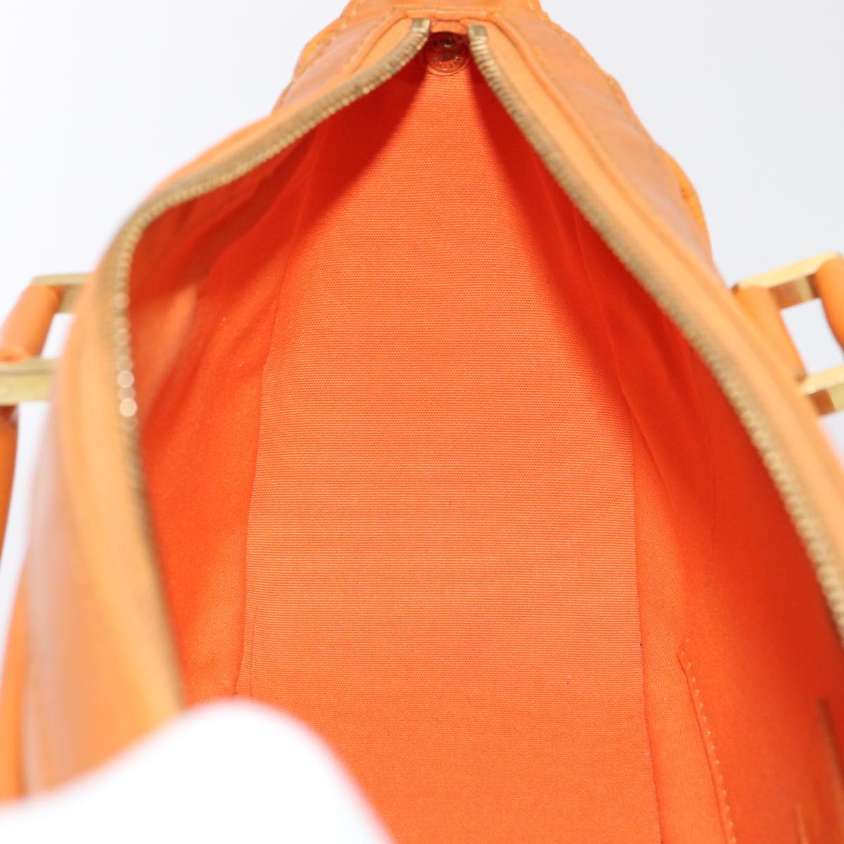 LO-LV bags 2057