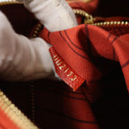 LO-LV bags 6872
