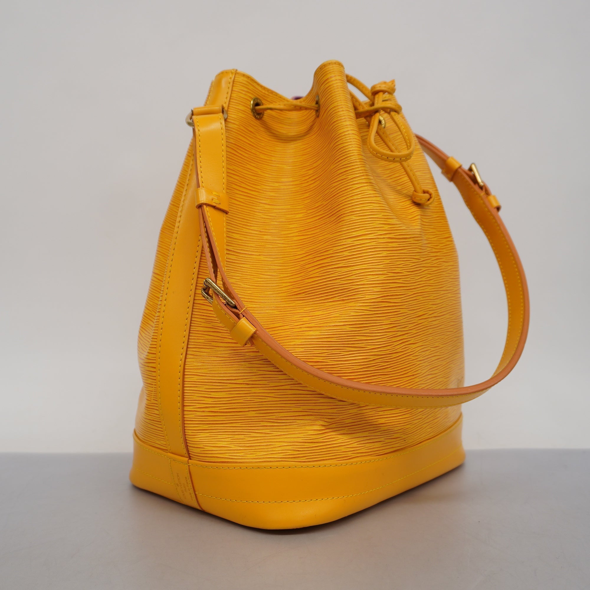 LO-LV bags 3181