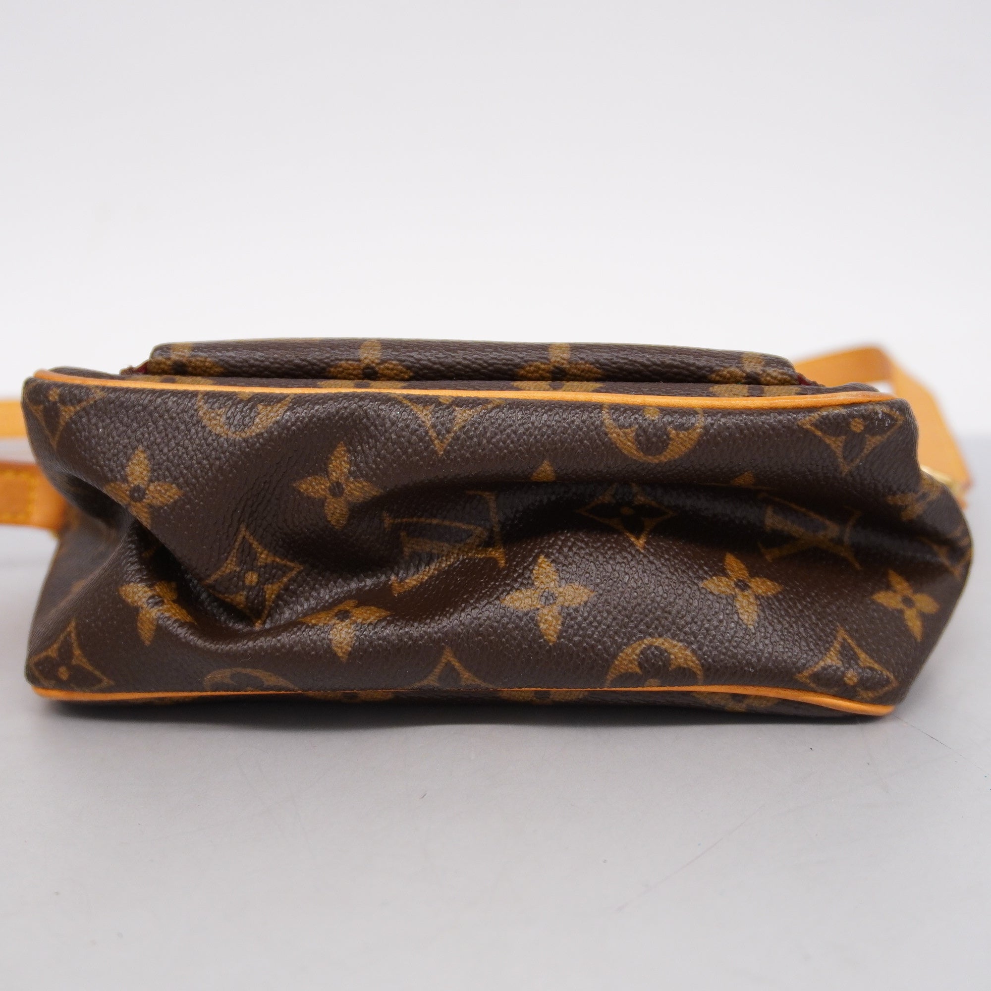 LO-LV bags 3351