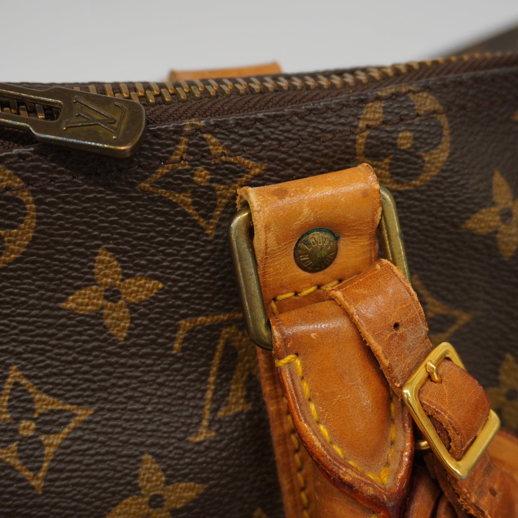 LO-LV bags 3237