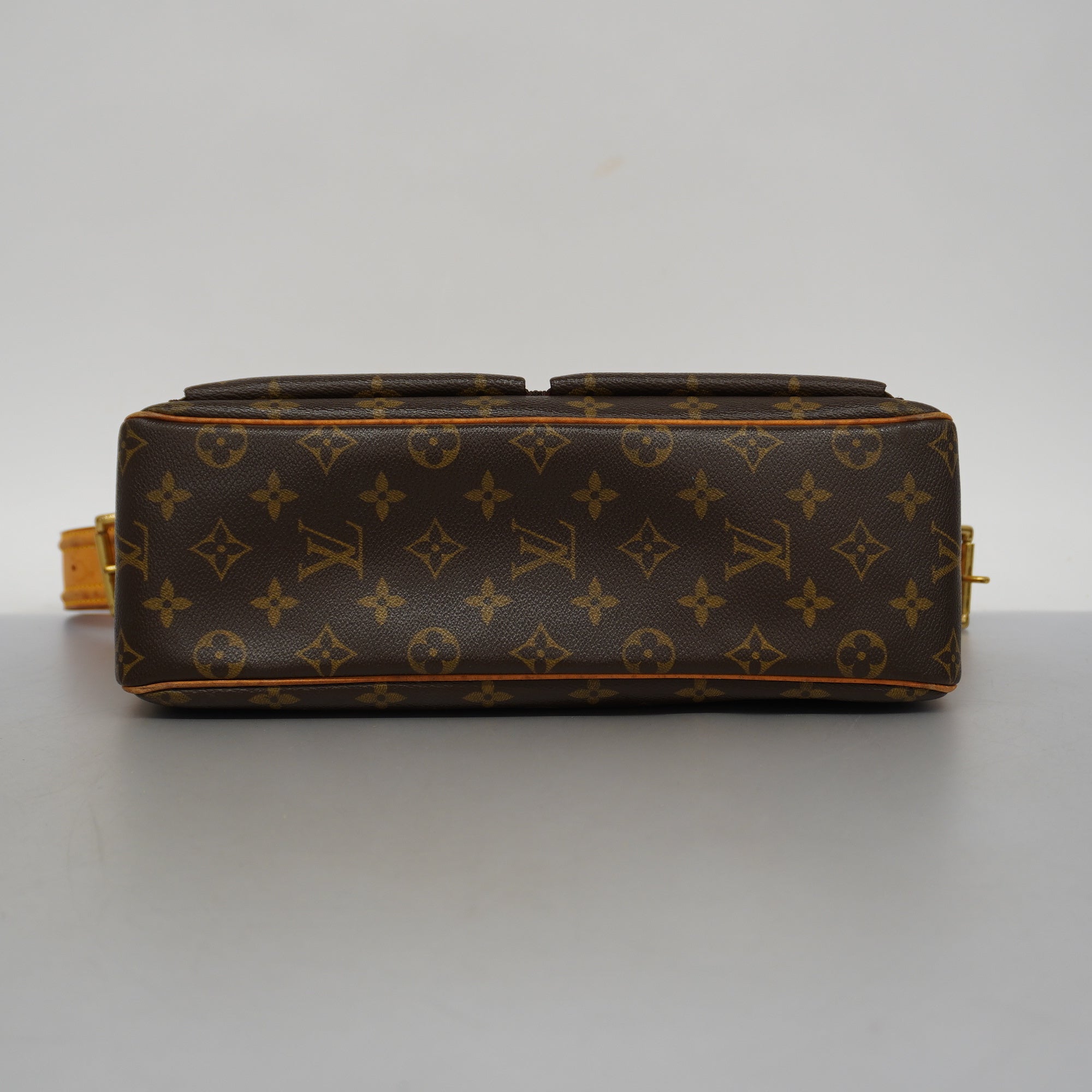 LO-LV bags 3350