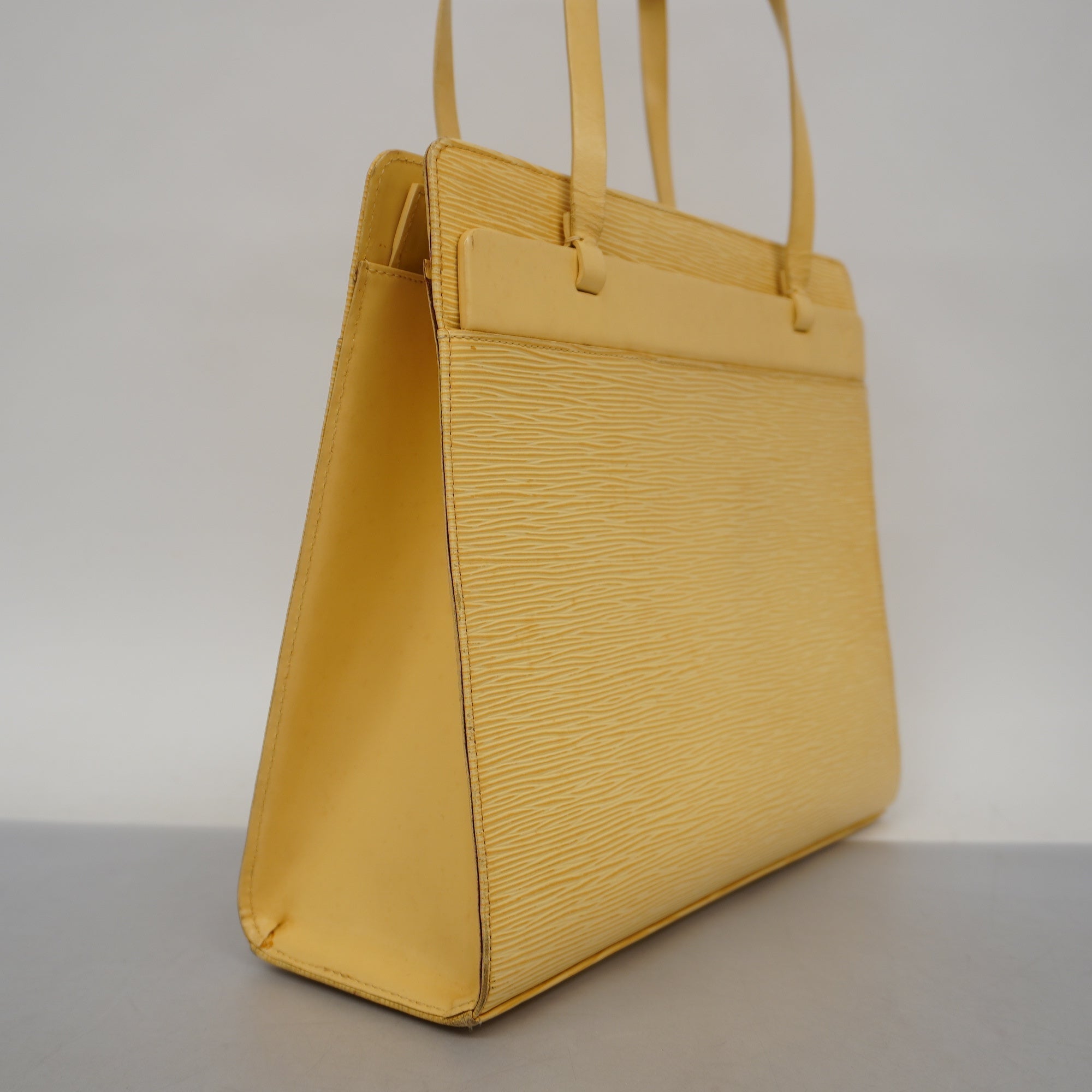 LO-LV bags 3177