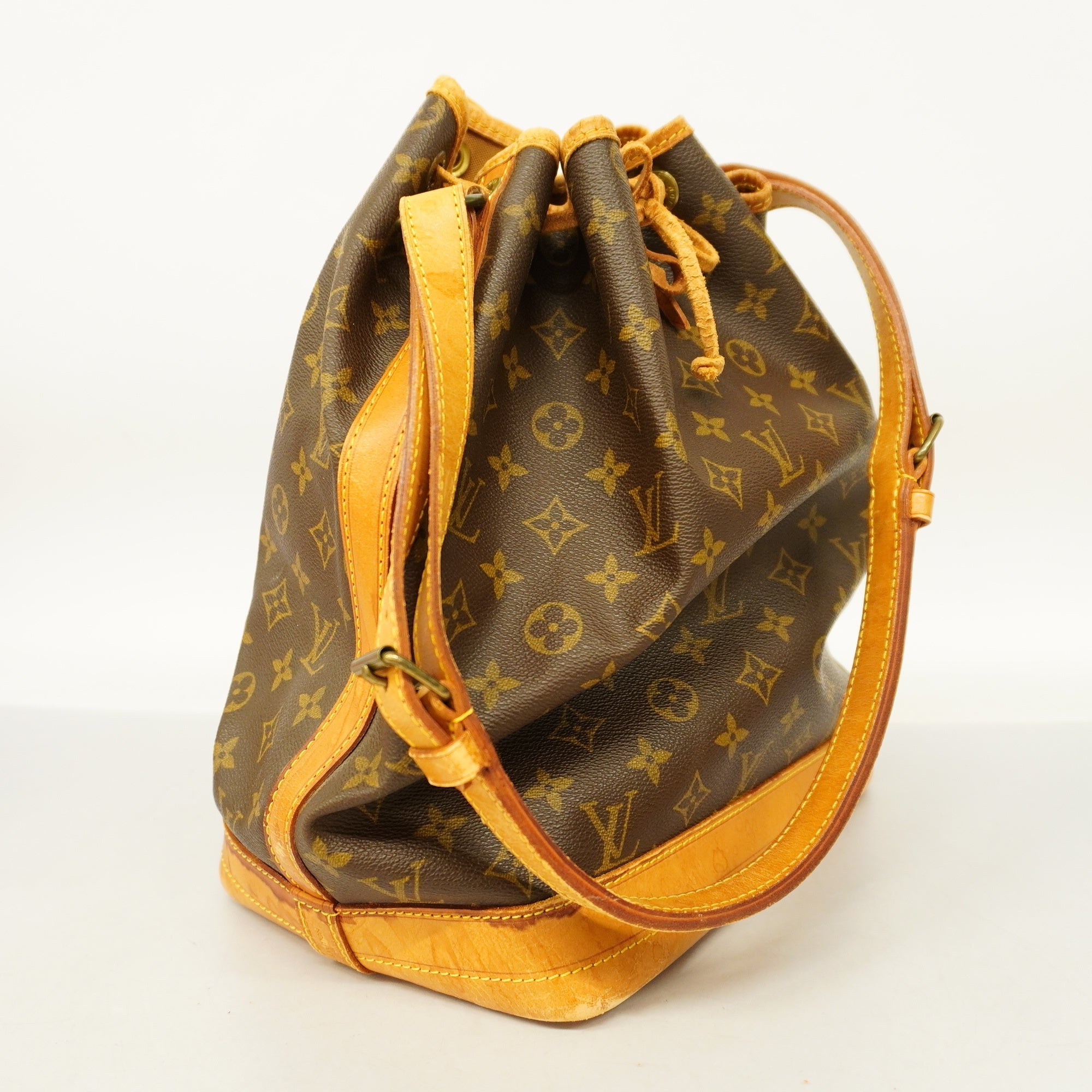 LO-LV bags 14897
