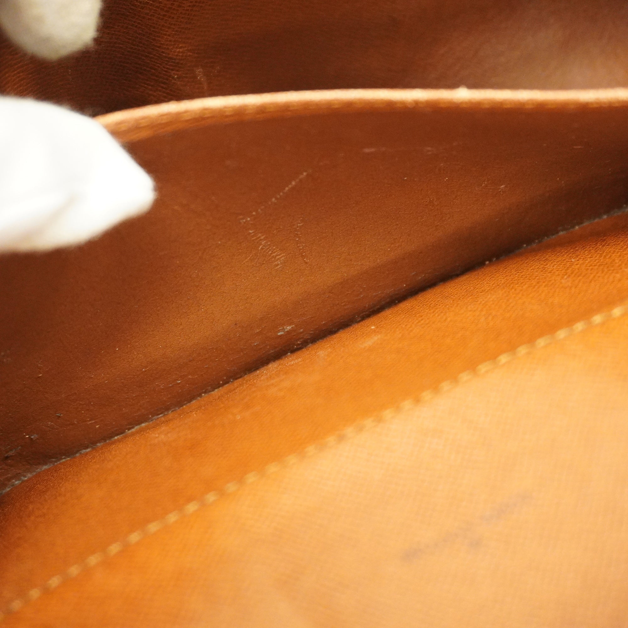 LO-LV bags 3265