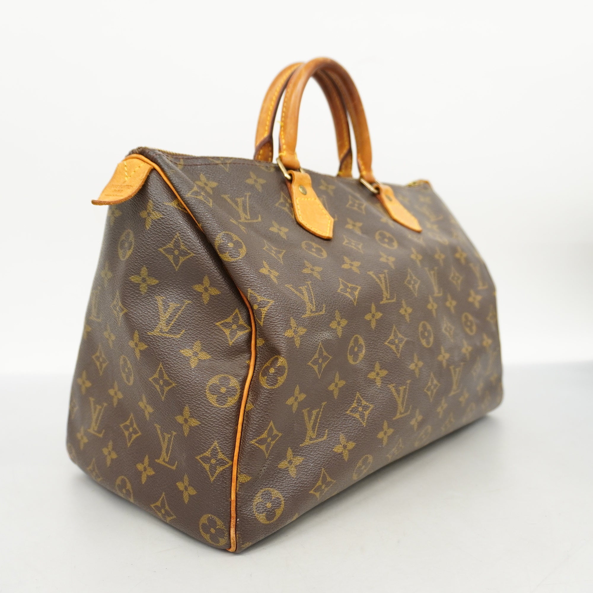 LO-LV bags 3331