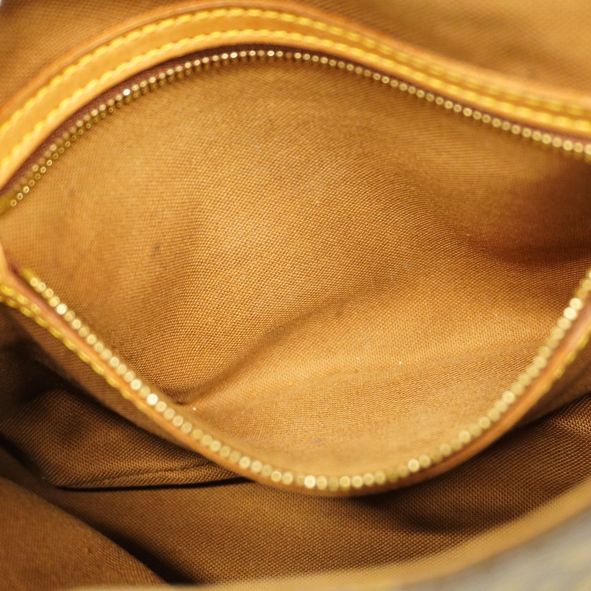 LO-LV bags 3275