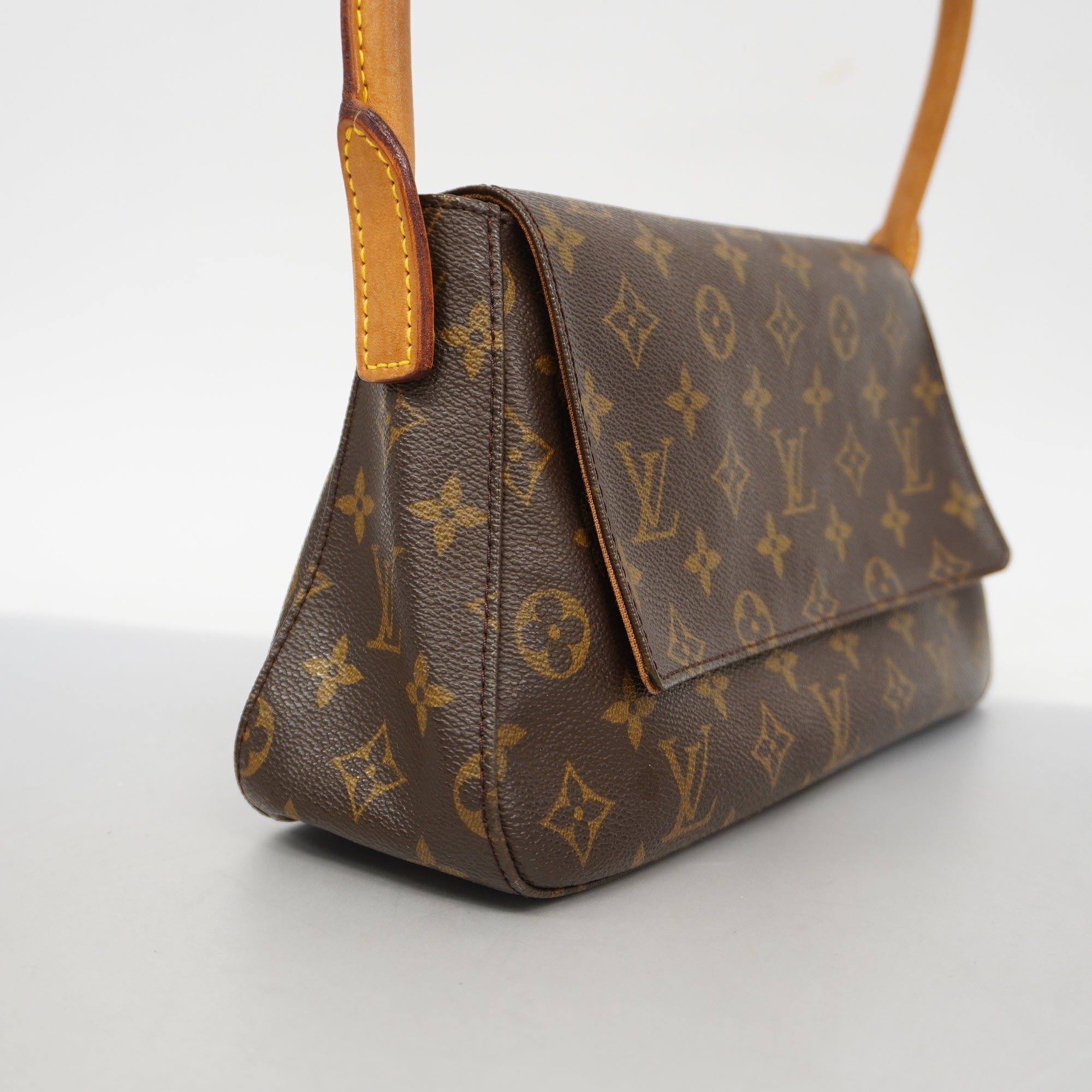 LO-LV bags 3274