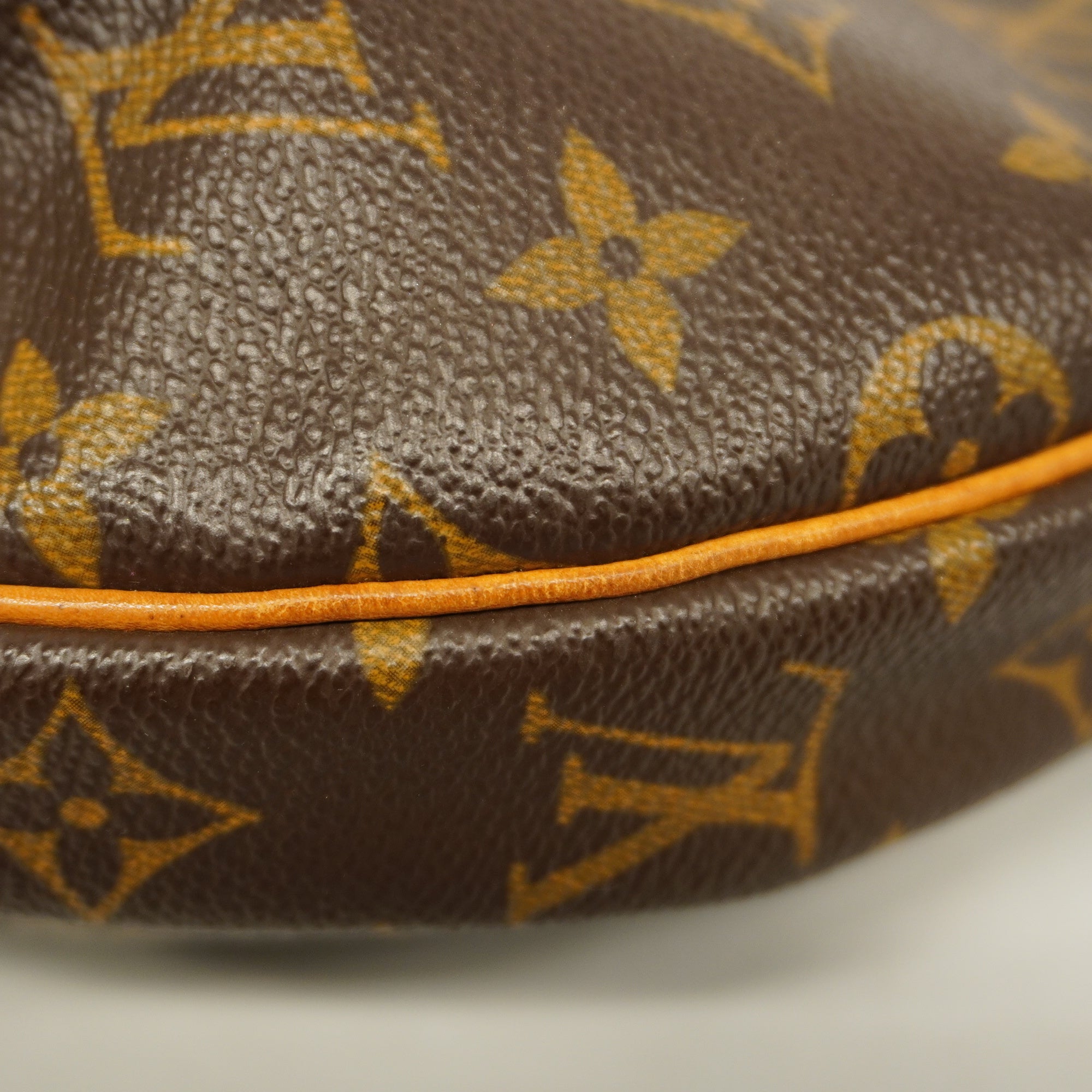 LO-LV bags 3219