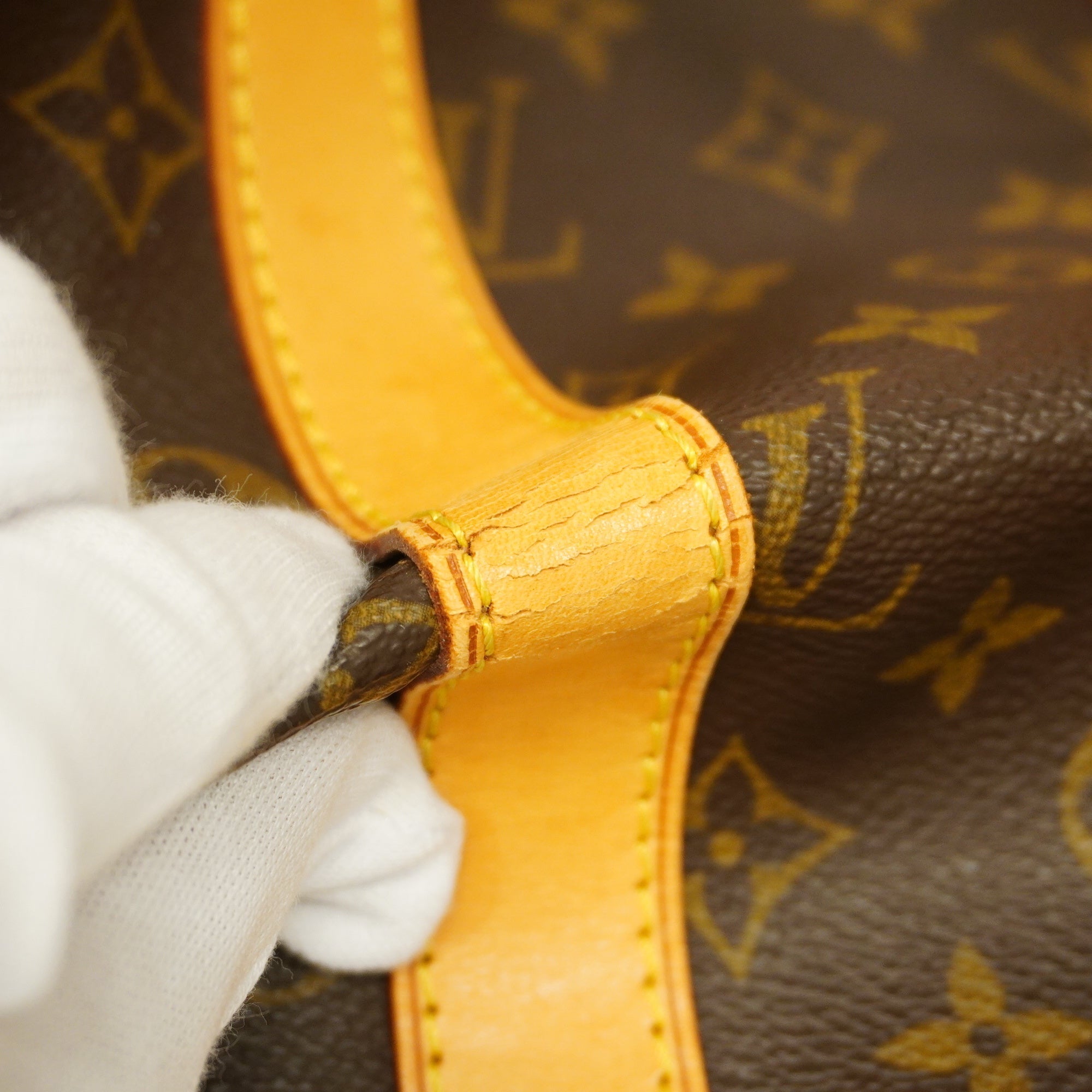 LO-LV bags 3236