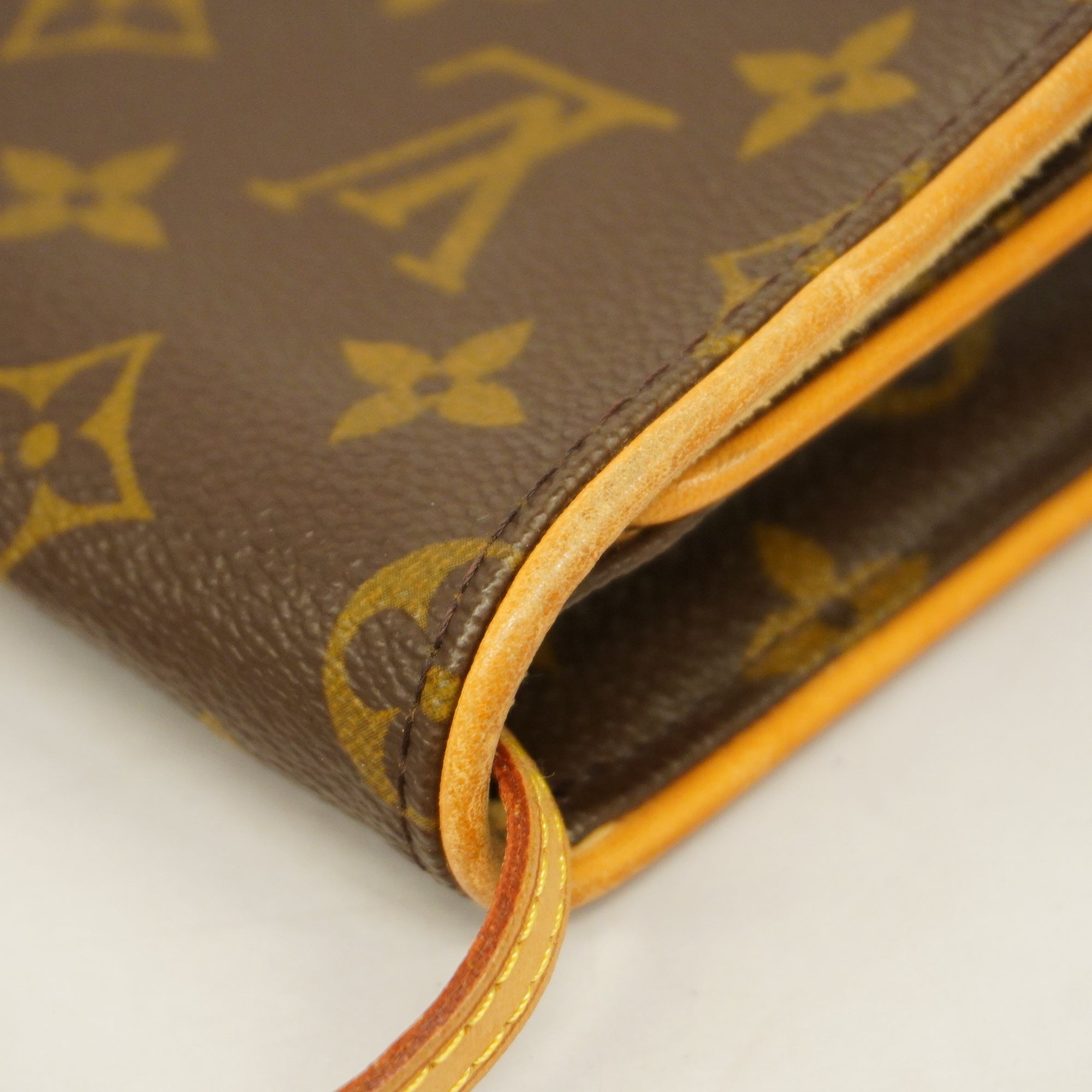 LO-LV bags 3305