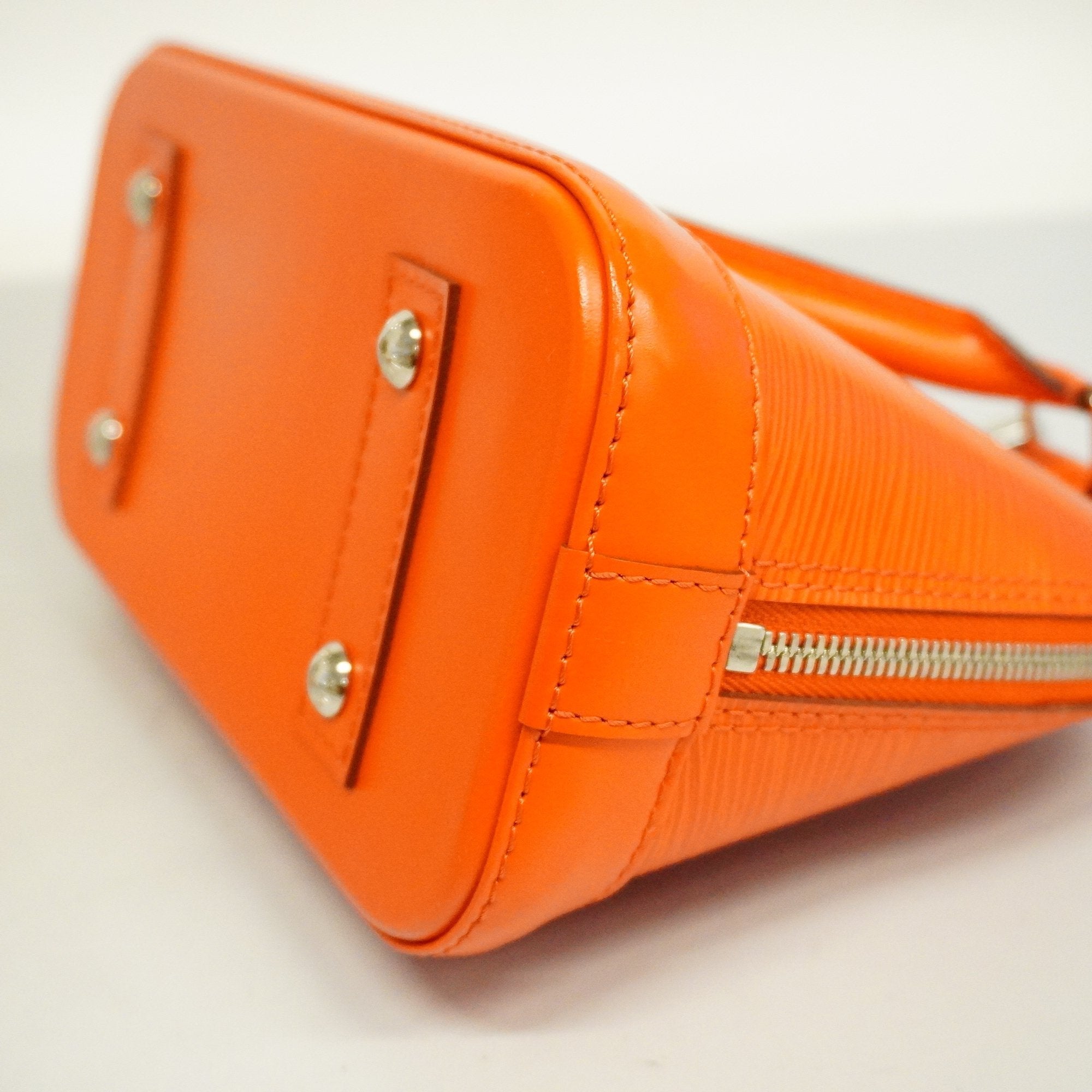 LO-LV bags 3174