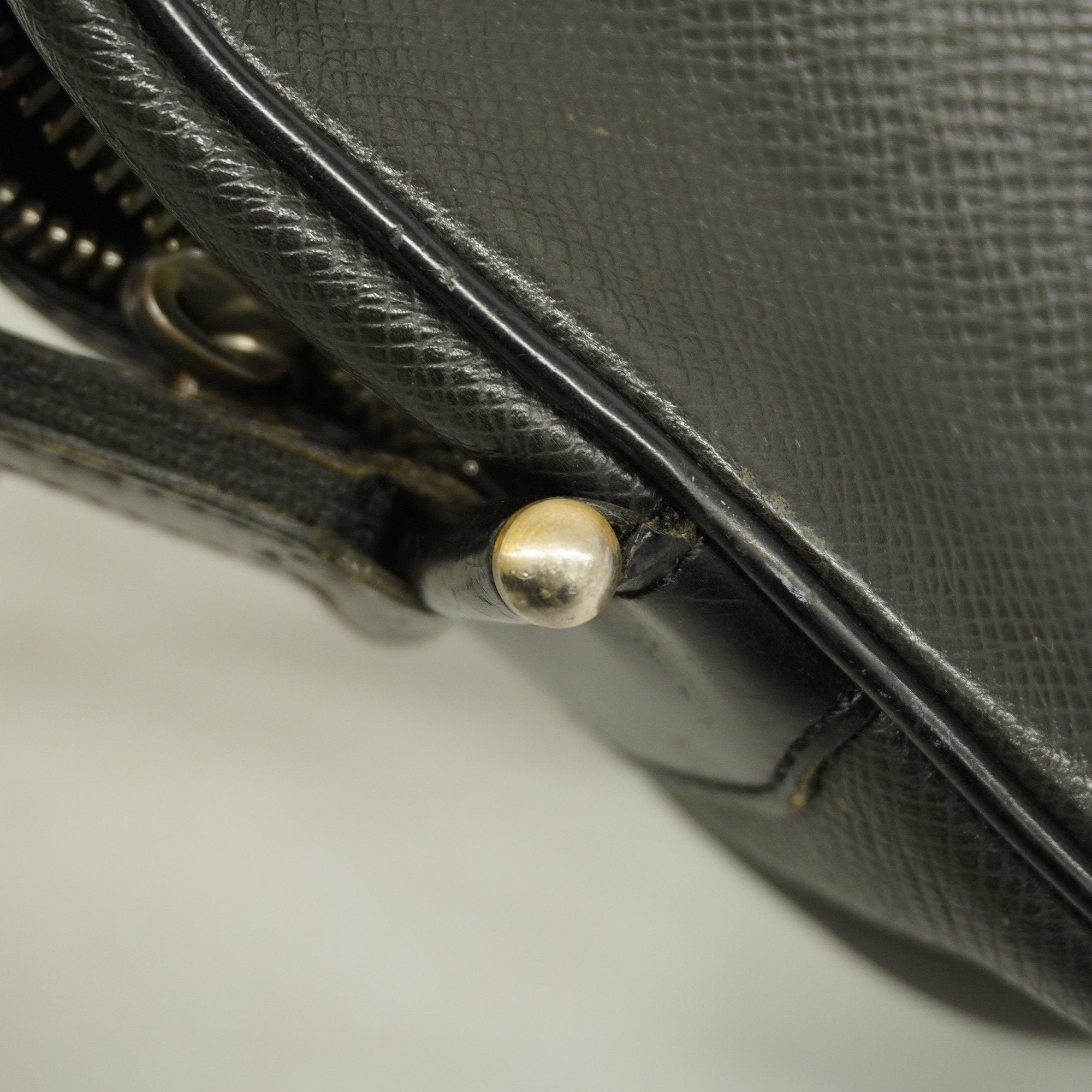 LO-LV bags 3356